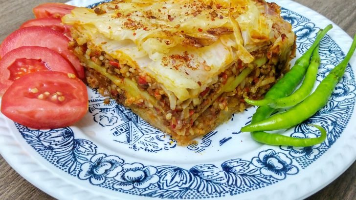 Lahana Böreği Tarifi Nasıl Yapılır?